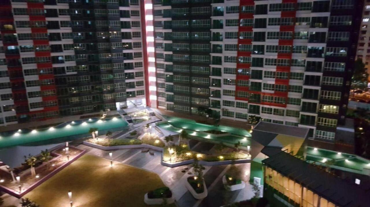 Rantissi Homestay The Zizz Damansara North Petaling Jaya Exterior photo